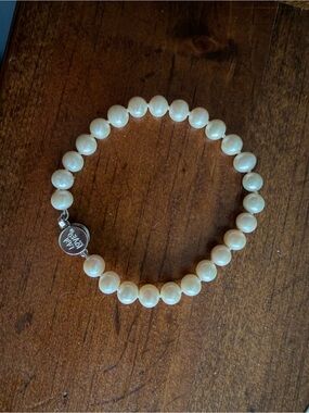I Am Loved Mother of Pearl Beaded Stretch Bracelet - White